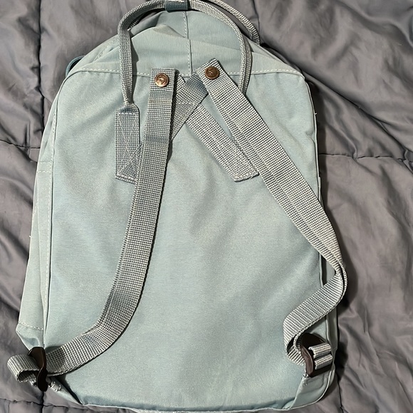 NWOT Fjall Raven Kanken Backpack - Picture 2 of 4